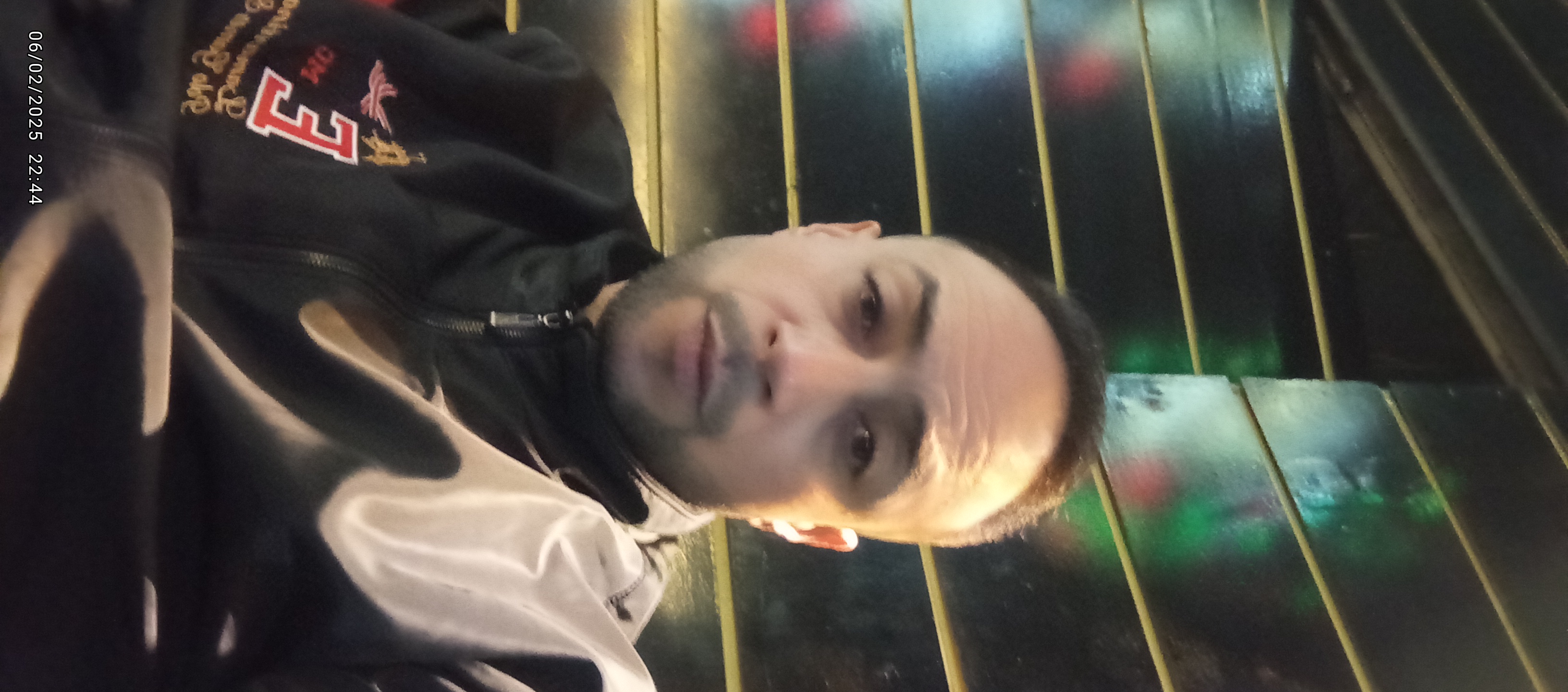 ���� ���